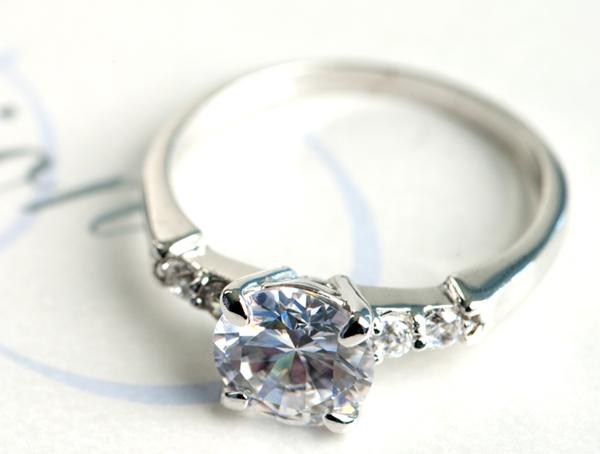 5부 다이아몬드 링